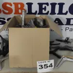 LOTE 354 - 01 LOTE C/ SUPORTES DE TELEVISORES DIVERSOS (NO ESTADO, NÃO SABEMOS SE FUNCIONA. LEILÃO NÃO TEM GARANTIA E NEM DEVOLUÇÃO, SUJEITO A POSSÍVEIS AVARIAS VISÍVEIS/OCULTAS E/OU AUSÊNCIA DE COMPONENTES)