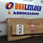 LOTE 322 - 01 – PRATELEIRA DE ESMALTE (NO ESTADO, NÃO SABEMOS SE FUNCIONA. LEILÃO NÃO TEM GARANTIA E NEM DEVOLUÇÃO, SUJEITO A POSSÍVEIS AVARIAS VISÍVEIS/OCULTAS E/OU AUSÊNCIA DE COMPONENTES)