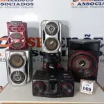 LOTE 069 - 01 APARELHO DE SOM MARCA LG E 05 CAIXAS DE SOM AVULSAS MARCAS E MODELOS DIVERSOS. (NO ESTADO) ATENÇÃO! FAZER A VISITAÇÃO ANTES DE ARREMATAR, NÃO SABEMOS SE FUNCIONA. LEILÃO NÃO TEM GARANTIA E NEM DEVOLUÇÃO, SUJEITO A POSSÍVEIS AVARIAS VISÍVEIS/OCULTAS E/OU AUSÊNCIA DE COMPONENTES.