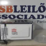 LOTE 055 - 01 - MICRO-ONDAS 21LITROS MONDIAL 110V (NO ESTADO, NÃO SABEMOS SE FUNCIONA. LEILÃO NÃO TEM GARANTIA E NEM DEVOLUÇÃO, SUJEITO A POSSÍVEIS AVARIAS VISÍVEIS/OCULTAS E/OU AUSÊNCIA DE COMPONENTES)