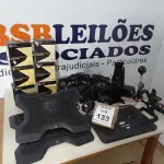 LOTE 133 - 03 COOLERS PARA NOTEBOOK, 06 PARES DE CAIXINHAS DE SOM 2.0, MOUSES DIVERSOS, CAIXINHAS DE SOM, 01 CÂMERA DE MESA E 01 SUPORTE PARA TABLET. (NO ESTADO) ATENÇÃO! FAZER A VISITAÇÃO ANTES DE ARREMATAR, NÃO SABEMOS SE FUNCIONA. LEILÃO NÃO TEM GARANTIA E NEM DEVOLUÇÃO, SUJEITO A POSSÍVEIS AVARIAS VISÍVEIS/OCULTAS E/OU AUSÊNCIA DE COMPONENTES.