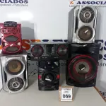 LOTE 069 - 01 APARELHO DE SOM MARCA LG E 05 CAIXAS DE SOM AVULSAS MARCAS E MODELOS DIVERSOS. (NO ESTADO) ATENÇÃO! FAZER A VISITAÇÃO ANTES DE ARREMATAR, NÃO SABEMOS SE FUNCIONA. LEILÃO NÃO TEM GARANTIA E NEM DEVOLUÇÃO, SUJEITO A POSSÍVEIS AVARIAS VISÍVEIS/OCULTAS E/OU AUSÊNCIA DE COMPONENTES.