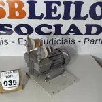 LOTE 035 - 01 BOMBA A VÁCUO TYPE XZ DRY RUNNING PUMP 220V. (NO ESTADO) ATENÇÃO! FAZER A VISITAÇÃO ANTES DE ARREMATAR, NÃO SABEMOS SE FUNCIONA. LEILÃO NÃO TEM GARANTIA E NEM DEVOLUÇÃO, SUJEITO A POSSÍVEIS AVARIAS VISÍVEIS/OCULTAS E/OU AUSÊNCIA DE COMPONENTES.
