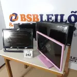 LOTE 242 - 05 MONITORES LCD MARCAS E MODELOS DIVERSOS. (NO ESTADO) ATENÇÃO! FAZER A VISITAÇÃO ANTES DE ARREMATAR, NÃO SABEMOS SE FUNCIONA. LEILÃO NÃO TEM GARANTIA E NEM DEVOLUÇÃO, SUJEITO A POSSÍVEIS AVARIAS VISÍVEIS/OCULTAS E/OU AUSÊNCIA DE COMPONENTES.