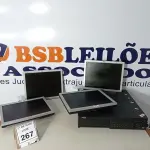 LOTE 267 - 04 MONITORES LCD MARCAS E MODELOS DIVERSOS E 01 CONTROLADOR PARA CÂMERA MARCA INTELBRAS. (NO ESTADO) ATENÇÃO! FAZER A VISITAÇÃO ANTES DE ARREMATAR, NÃO SABEMOS SE FUNCIONA. LEILÃO NÃO TEM GARANTIA E NEM DEVOLUÇÃO, SUJEITO A POSSÍVEIS AVARIAS VISÍVEIS/OCULTAS E/OU AUSÊNCIA DE COMPONENTES.