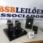 LOTE 234 - 01 HOME THEATER. (NO ESTADO) ATENÇÃO! FAZER A VISITAÇÃO ANTES DE ARREMATAR, NÃO SABEMOS SE FUNCIONA. LEILÃO NÃO TEM GARANTIA E NEM DEVOLUÇÃO, SUJEITO A POSSÍVEIS AVARIAS VISÍVEIS/OCULTAS E/OU AUSÊNCIA DE COMPONENTES.