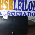 LOTE 021 - 01 ARMÁRIO SUSPENSO. (NO ESTADO EM QUE SE ENCONTRA. SUJEITO A AVARIAS OCULTAS/VISÍVEIS.)