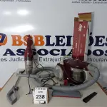 LOTE 238 - 02 ASPIRADORES DE PÓ. (NO ESTADO) ATENÇÃO! FAZER A VISITAÇÃO ANTES DE ARREMATAR, NÃO SABEMOS SE FUNCIONA. LEILÃO NÃO TEM GARANTIA E NEM DEVOLUÇÃO, SUJEITO A POSSÍVEIS AVARIAS VISÍVEIS/OCULTAS E/OU AUSÊNCIA DE COMPONENTES.