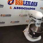 LOTE 008 - 01 BATEDEIRA (MIXER). (NO ESTADO EM QUE SE ENCONTRA. SUJEITO A AVARIAS OCULTAS/VISÍVEIS.) AV9685P