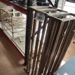 LOTE 393 - 03 SUPORTES PARA MÁQUINA DE LAVAR LOUÇA INDUSTRIAL EM INOX. (NO ESTADO) ATENÇÃO! FAZER A VISITAÇÃO ANTES DE ARREMATAR, NÃO SABEMOS SE FUNCIONA. LEILÃO NÃO TEM GARANTIA E NEM DEVOLUÇÃO, SUJEITO A POSSÍVEIS AVARIAS VISÍVEIS/OCULTAS E/OU AUSÊNCIA DE COMPONENTES.