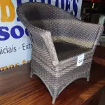 LOTE 047 - 01 CADEIRA JARDIM.  (NO ESTADO EM QUE SE ENCONTRA. SUJEITO A AVARIAS OCULTAS/VISÍVEIS.) AV9396X