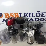LOTE 218 - 01 LOTE COM UTENSÍLIOS PARA COZINHA... 04 TORRADEIRAS, 02 SANDUICHEIRAS, 02 CHALEIRAS, COPOS PARA LIQUIDIFICADOR, 01 PROCESSADOR... (NO ESTADO) ATENÇÃO! FAZER A VISITAÇÃO ANTES DE ARREMATAR, NÃO SABEMOS SE FUNCIONA. LEILÃO NÃO TEM GARANTIA E NEM DEVOLUÇÃO, SUJEITO A POSSÍVEIS AVARIAS VISÍVEIS/OCULTAS E/OU AUSÊNCIA DE COMPONENTES.