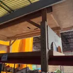 LOTE 377 - 01 MACA PARA MASSAGEM DE MADEIRA COM PÉS REGULÁVEL. (NO ESTADO) ATENÇÃO! FAZER A VISITAÇÃO ANTES DE ARREMATAR, NÃO SABEMOS SE FUNCIONA. LEILÃO NÃO TEM GARANTIA E NEM DEVOLUÇÃO, SUJEITO A POSSÍVEIS AVARIAS VISÍVEIS/OCULTAS E/OU AUSÊNCIA DE COMPONENTES.