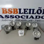 LOTE 237 - 06 DIGIFLASH PROFISSIONAL.  (NO ESTADO) ATENÇÃO! FAZER A VISITAÇÃO ANTES DE ARREMATAR, NÃO SABEMOS SE FUNCIONA. LEILÃO NÃO TEM GARANTIA E NEM DEVOLUÇÃO, SUJEITO A POSSÍVEIS AVARIAS VISÍVEIS/OCULTAS E/OU AUSÊNCIA DE COMPONENTES.
