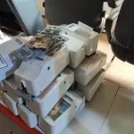 LOTE 374 - 01 LOTE COM DISPENSES PARA SABÃO.  (NO ESTADO) ATENÇÃO! FAZER A VISITAÇÃO ANTES DE ARREMATAR, NÃO SABEMOS SE FUNCIONA. LEILÃO NÃO TEM GARANTIA E NEM DEVOLUÇÃO, SUJEITO A POSSÍVEIS AVARIAS VISÍVEIS/OCULTAS E/OU AUSÊNCIA DE COMPONENTES.