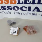 LOTE 193 - 100 CANETAS PARA BRINDE. (NO ESTADO) ATENÇÃO! FAZER A VISITAÇÃO ANTES DE ARREMATAR, NÃO SABEMOS SE FUNCIONA. LEILÃO NÃO TEM GARANTIA E NEM DEVOLUÇÃO, SUJEITO A POSSÍVEIS AVARIAS VISÍVEIS/OCULTAS E/OU AUSÊNCIA DE COMPONENTES.