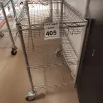 LOTE 405 - 01 CARRINHO PARA TRANSPORTE 03 BANDEJAS. (NO ESTADO) ATENÇÃO! FAZER A VISITAÇÃO ANTES DE ARREMATAR, NÃO SABEMOS SE FUNCIONA. LEILÃO NÃO TEM GARANTIA E NEM DEVOLUÇÃO, SUJEITO A POSSÍVEIS AVARIAS VISÍVEIS/OCULTAS E/OU AUSÊNCIA DE COMPONENTES.