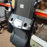 LOTE 400 - 01 ESTEIRA ERGOMÉTRICA MARCA DREAM FITNESS. (NO ESTADO) ATENÇÃO! FAZER A VISITAÇÃO ANTES DE ARREMATAR, NÃO SABEMOS SE FUNCIONA. LEILÃO NÃO TEM GARANTIA E NEM DEVOLUÇÃO, SUJEITO A POSSÍVEIS AVARIAS VISÍVEIS/OCULTAS E/OU AUSÊNCIA DE COMPONENTES.
