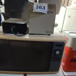 LOTE 383 - 01 MICRO-ONDAS S/ PRATO, 01 TRANSFORMADOR E 01 NOBREAK. (NO ESTADO) ATENÇÃO! FAZER A VISITAÇÃO ANTES DE ARREMATAR, NÃO SABEMOS SE FUNCIONA. LEILÃO NÃO TEM GARANTIA E NEM DEVOLUÇÃO, SUJEITO A POSSÍVEIS AVARIAS VISÍVEIS/OCULTAS E/OU AUSÊNCIA DE COMPONENTES.