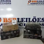 LOTE 241 - 02 TOCA FITAS, 01 TOCA DISCOS E APARELHOS ELETRÔNICOS DIVERSOS COM AVARIAS. (NO ESTADO) ATENÇÃO! FAZER A VISITAÇÃO ANTES DE ARREMATAR, NÃO SABEMOS SE FUNCIONA. LEILÃO NÃO TEM GARANTIA E NEM DEVOLUÇÃO, SUJEITO A POSSÍVEIS AVARIAS VISÍVEIS/OCULTAS E/OU AUSÊNCIA DE COMPONENTES.