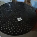 LOTE 061 - 01 MESA DE JARDIM. (NO ESTADO EM QUE SE ENCONTRA. SUJEITO A AVARIAS OCULTAS/VISÍVEIS.) BH1670H