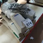 LOTE 374 - 01 LOTE COM DISPENSES PARA SABÃO.  (NO ESTADO) ATENÇÃO! FAZER A VISITAÇÃO ANTES DE ARREMATAR, NÃO SABEMOS SE FUNCIONA. LEILÃO NÃO TEM GARANTIA E NEM DEVOLUÇÃO, SUJEITO A POSSÍVEIS AVARIAS VISÍVEIS/OCULTAS E/OU AUSÊNCIA DE COMPONENTES.