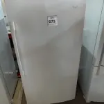 LOTE 073 - 01 REFRIGERATOR FREZER VERTICAL 110V. (NO ESTADO EM QUE SE ENCONTRA. SUJEITO A AVARIAS OCULTAS/VISÍVEIS.) AV9918K