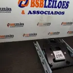 LOTE 005 - 01 SUPORTE ARTICULADO PARA  TELA DE MONITOR/TELA .  (NO ESTADO EM QUE SE ENCONTRA. SUJEITO A AVARIAS OCULTAS/VISÍVEIS.)