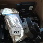 LOTE 311 - 01 CAIXA COM ELETRÔNICOS DIVERSOS E ÓCULOS 3D SONY. (NO ESTADO) ATENÇÃO! FAZER A VISITAÇÃO ANTES DE ARREMATAR, NÃO SABEMOS SE FUNCIONA. LEILÃO NÃO TEM GARANTIA E NEM DEVOLUÇÃO, SUJEITO A POSSÍVEIS AVARIAS VISÍVEIS/OCULTAS E/OU AUSÊNCIA DE COMPONENTES.