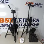 LOTE 279 - 02 TRIPÉS PARA CÂMERAS MARCA TOMATE. (NO ESTADO) ATENÇÃO! FAZER A VISITAÇÃO ANTES DE ARREMATAR, NÃO SABEMOS SE FUNCIONA. LEILÃO NÃO TEM GARANTIA E NEM DEVOLUÇÃO, SUJEITO A POSSÍVEIS AVARIAS VISÍVEIS/OCULTAS E/OU AUSÊNCIA DE COMPONENTES.