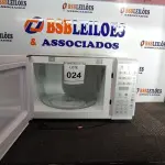 LOTE 024 - 01 MICRO-ONDAS (MICROWAVE) ELECTROLUX 220V. (NO ESTADO EM QUE SE ENCONTRA. SUJEITO A AVARIAS OCULTAS/VISÍVEIS.) BF8508E
