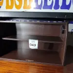 LOTE 043 - 01 ARMÁRIO SUSPENSO. (NO ESTADO EM QUE SE ENCONTRA. SUJEITO A AVARIAS OCULTAS/VISÍVEIS.)