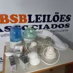 LOTE 239 - 04 CHUVEIROS ELÉTRICOS, 02 UMIDIFICADORES DE AR E 02 INVERSORES. (NO ESTADO) ATENÇÃO! FAZER A VISITAÇÃO ANTES DE ARREMATAR, NÃO SABEMOS SE FUNCIONA. LEILÃO NÃO TEM GARANTIA E NEM DEVOLUÇÃO, SUJEITO A POSSÍVEIS AVARIAS VISÍVEIS/OCULTAS E/OU AUSÊNCIA DE COMPONENTES.