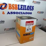 LOTE 371 - 01 LATA DE TINTA PARA INTERIOR/EXTERIOR BASE C LIMPA FÁCIL IQUINE 16/ 18L. (NOVO) (NO ESTADO) ATENÇÃO! FAZER A VISITAÇÃO ANTES DE ARREMATAR, NÃO SABEMOS SE FUNCIONA. LEILÃO NÃO TEM GARANTIA E NEM DEVOLUÇÃO, SUJEITO A POSSÍVEIS AVARIAS VISÍVEIS/OCULTAS E/OU AUSÊNCIA DE COMPONENTES.