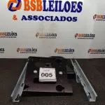 LOTE 005 - 01 SUPORTE ARTICULADO PARA  TELA DE MONITOR/TELA .  (NO ESTADO EM QUE SE ENCONTRA. SUJEITO A AVARIAS OCULTAS/VISÍVEIS.)