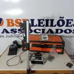 LOTE 200 - 01 CASE COM APARELHOS PARA FOTOGRAFIA. (NO ESTADO) ATENÇÃO! FAZER A VISITAÇÃO ANTES DE ARREMATAR, NÃO SABEMOS SE FUNCIONA. LEILÃO NÃO TEM GARANTIA E NEM DEVOLUÇÃO, SUJEITO A POSSÍVEIS AVARIAS VISÍVEIS/OCULTAS E/OU AUSÊNCIA DE COMPONENTES.