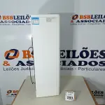 LOTE 283 - 01 BEBEDOURO PARA GARRAFÃO. (NO ESTADO) ATENÇÃO! FAZER A VISITAÇÃO ANTES DE ARREMATAR, NÃO SABEMOS SE FUNCIONA. LEILÃO NÃO TEM GARANTIA E NEM DEVOLUÇÃO, SUJEITO A POSSÍVEIS AVARIAS VISÍVEIS/OCULTAS E/OU AUSÊNCIA DE COMPONENTES.