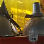 LOTE 348 - 02 LUMINÁRIAS PARA GALPÃO.  (NO ESTADO) ATENÇÃO! FAZER A VISITAÇÃO ANTES DE ARREMATAR, NÃO SABEMOS SE FUNCIONA. LEILÃO NÃO TEM GARANTIA E NEM DEVOLUÇÃO, SUJEITO A POSSÍVEIS AVARIAS VISÍVEIS/OCULTAS E/OU AUSÊNCIA DE COMPONENTES.