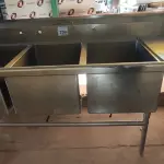 LOTE 250 - 01 PIA INDUSTRIAL EM INOX.  (NO ESTADO EM QUE SE ENCONTRA. SUJEITO A AVARIAS OCULTAS/VISÍVEIS.) AV9454G