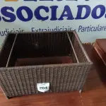 LOTE 204 - 01 MESA DE CENTRO DE JARDIM. (NO ESTADO EM QUE SE ENCONTRA. SUJEITO A AVARIAS OCULTAS/VISÍVEIS.) BH1553H