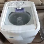 LOTE 122 - 01 LAVA ROUPA ELECTROLUX 15KG 220VOLTS. (NO ESTADO EM QUE SE ENCONTRA. SUJEITO A AVARIAS OCULTAS/VISÍVEIS.) BF8670W