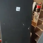 LOTE 235 - 01 BASE DE CAMA BOX SOLTEIRO. (NO ESTADO EM QUE SE ENCONTRA. SUJEITO A AVARIAS OCULTAS/VISÍVEIS.)