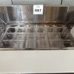 LOTE 097 - 01 BALCÃO REFRIGERADO COM CUBAS 110V. (NO ESTADO EM QUE SE ENCONTRA. SUJEITO A AVARIAS OCULTAS/VISÍVEIS.)