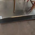 LOTE 127 - 01 BANCADA EM INOX. (NO ESTADO EM QUE SE ENCONTRA. SUJEITO A AVARIAS OCULTAS/VISÍVEIS.)