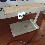 LOTE 205 - 01 ESTAÇÃO DE AQUECIMENTO DE COMIDA. (NO ESTADO EM QUE SE ENCONTRA. SUJEITO A AVARIAS OCULTAS/VISÍVEIS.) AV9451J