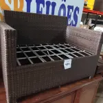 LOTE 181 - 01 SOFÁ DE JARDIM. (NO ESTADO EM QUE SE ENCONTRA. SUJEITO A AVARIAS OCULTAS/VISÍVEIS.) BH1553C