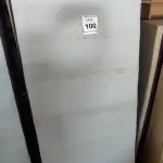 LOTE 100 - 01 BASE DE COLCHÃO DE SOLTEIRO. (NO ESTADO EM QUE SE ENCONTRA. SUJEITO A AVARIAS OCULTAS/VISÍVEIS.)