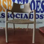 LOTE 139 - 01 CADEIRA DE JARDIM. (NO ESTADO EM QUE SE ENCONTRA. SUJEITO A AVARIAS OCULTAS/VISÍVEIS.)  BH1539U