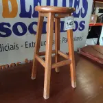 LOTE 145 - 01 BANCO DE COZINHA. (NO ESTADO EM QUE SE ENCONTRA. SUJEITO A AVARIAS OCULTAS/VISÍVEIS.) BF8505F