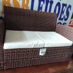 LOTE 231 - 01 SOFÁ DE JARDIM. (NO ESTADO EM QUE SE ENCONTRA. SUJEITO A AVARIAS OCULTAS/VISÍVEIS.) BH1669R